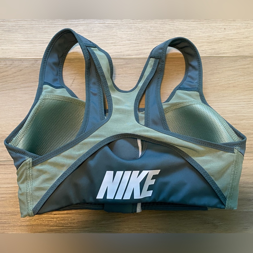 Nike Shape Women’s High-Support Padded Zip Front Sports Bra Size XS